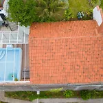 아파트 Ocean Heated Pool&jacuzzi View Executive201